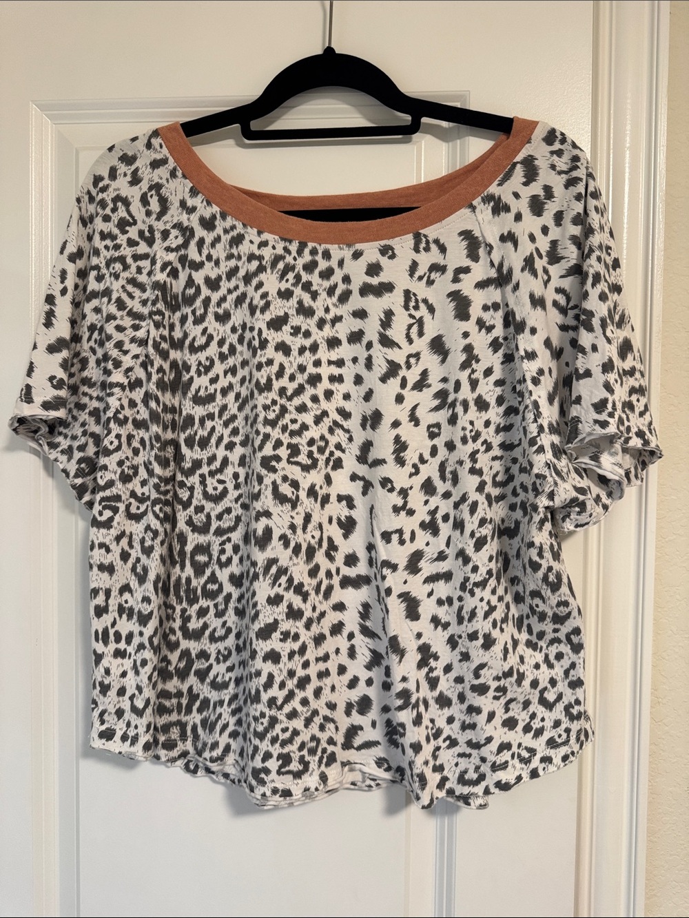 Kori Leopard Print Short Sleeve Top with Rust Trim